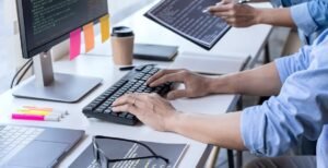 10 Tips for How to Find a Website Designer (& Where to Look)?