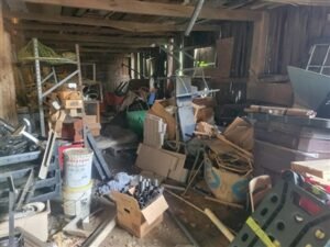 Barn Cleanouts Services in Derry