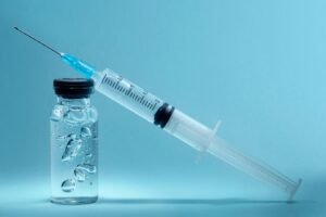close-up-hyaluronic-acid-tratment_23-2149286709 (1)