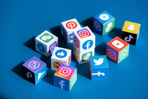 What Are the Benefits of Investing in Social Media Packages?