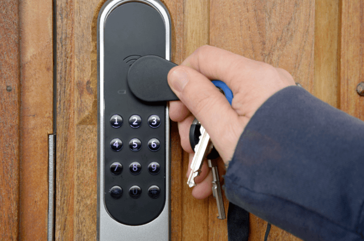 smart lock installation