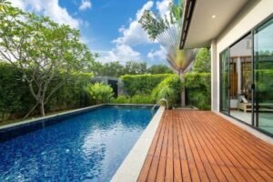 swimming-pool