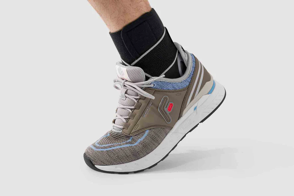 mens wide fit shoes