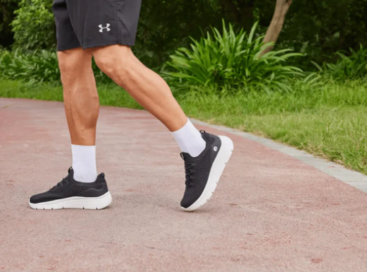 comfortable walking shoes for men