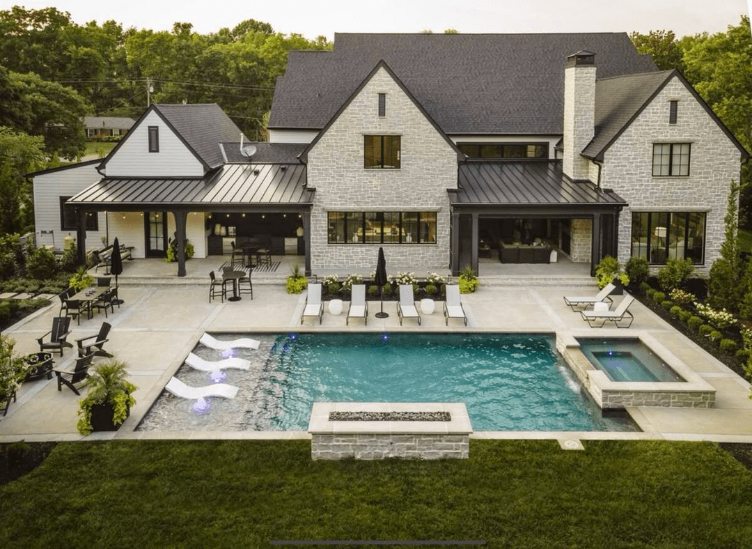 custom swimming pool construction