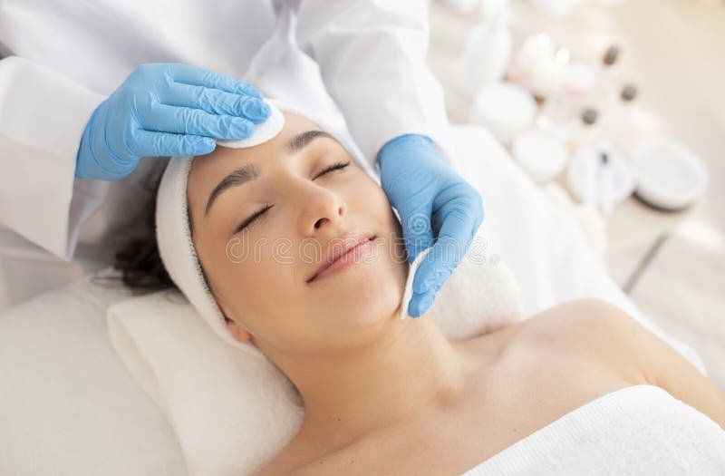 Advanced Skin Care Treatments in Dubai 2025 Guide