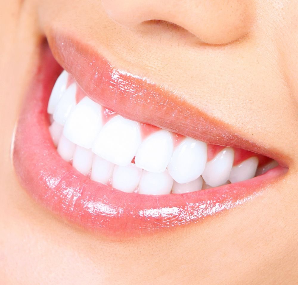 Teeth Whitening Dubai Clinics: Compare Prices & Techniques