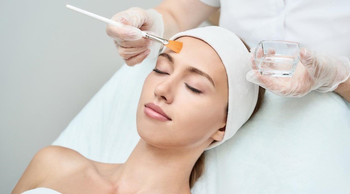 How Chemical Peels Restore Natural Glow