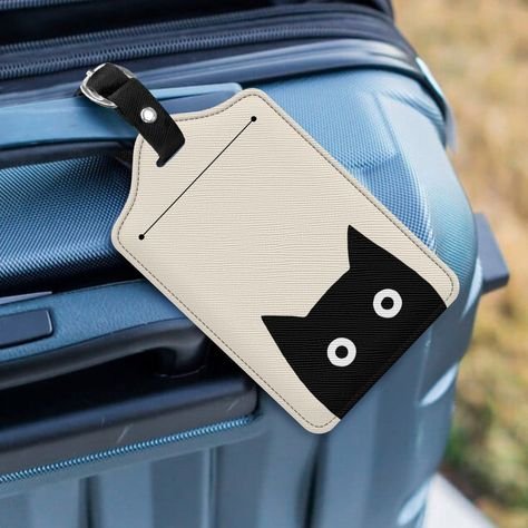 Custom Luggage Tags: Smart Branding and Travel Packaging Solutions